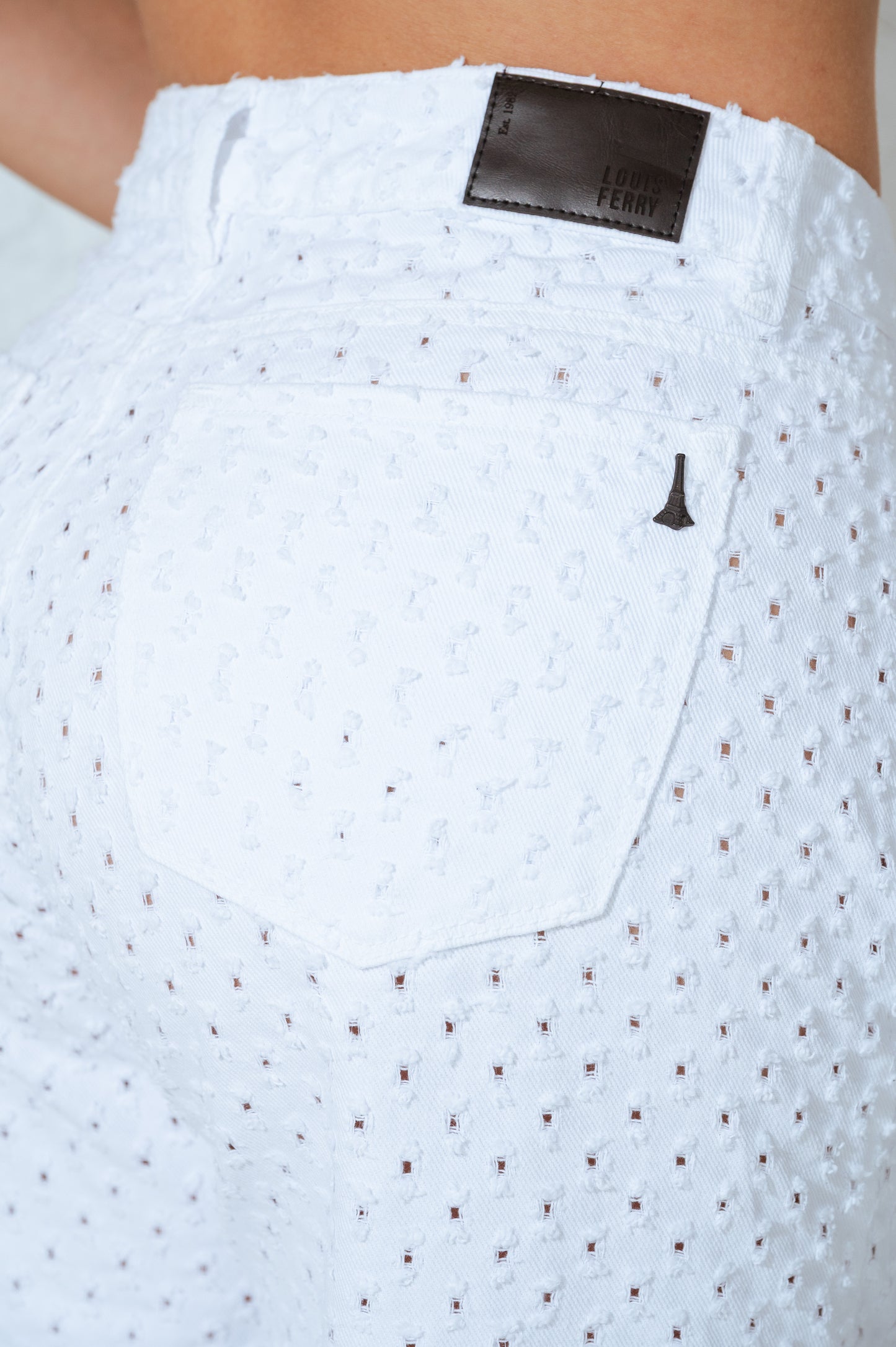 Mom flare blanco REF 2005