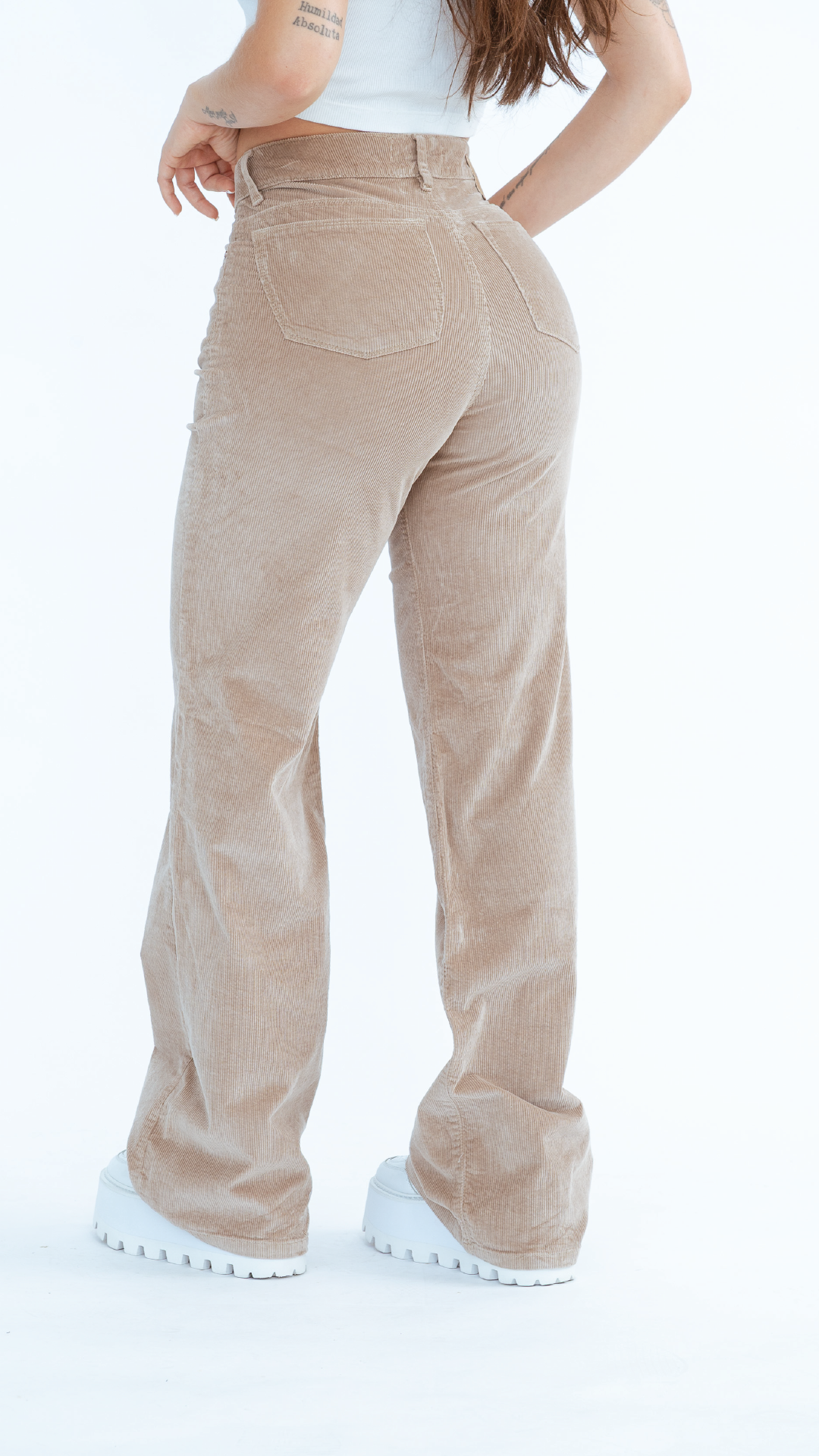 MOM JEANS CAFE CLARO REF. 2051